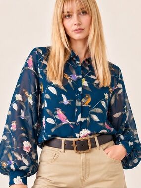 Love Audrey Bird Print Sheer Blouse Navy Blue High Low Boho Size M